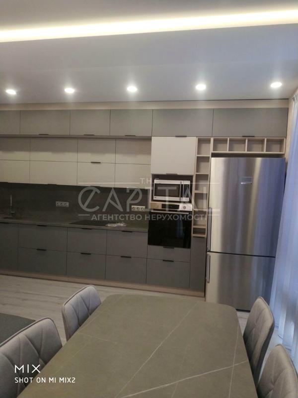 4-bedroom apartment with panoramic Dnipro view in Seven Complex