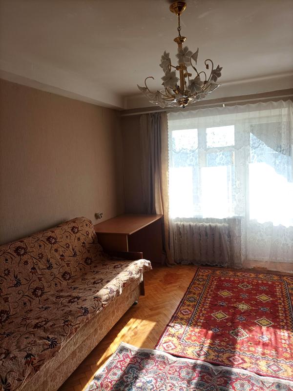 Cozy 1-bedroom apartment near Dorohozhychi metro station