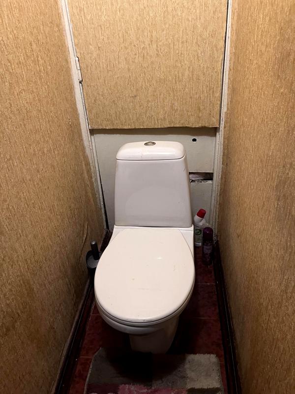 1-Bedroom Apartment near Ice Arena and Market