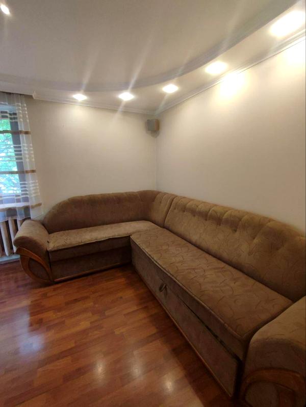 1-Bedroom Apartment near City Center with Modern Amenities