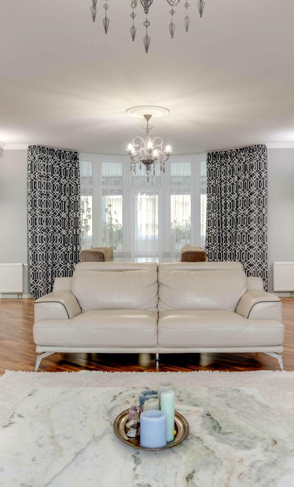 Spacious 206 sq.m. Apartment in Shevchenkivskyi Center, Zlatoustivskyi Complex