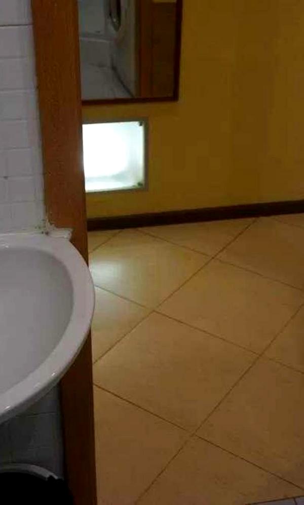 Fully Furnished 1-Room Apartment with Convenient Transport Links