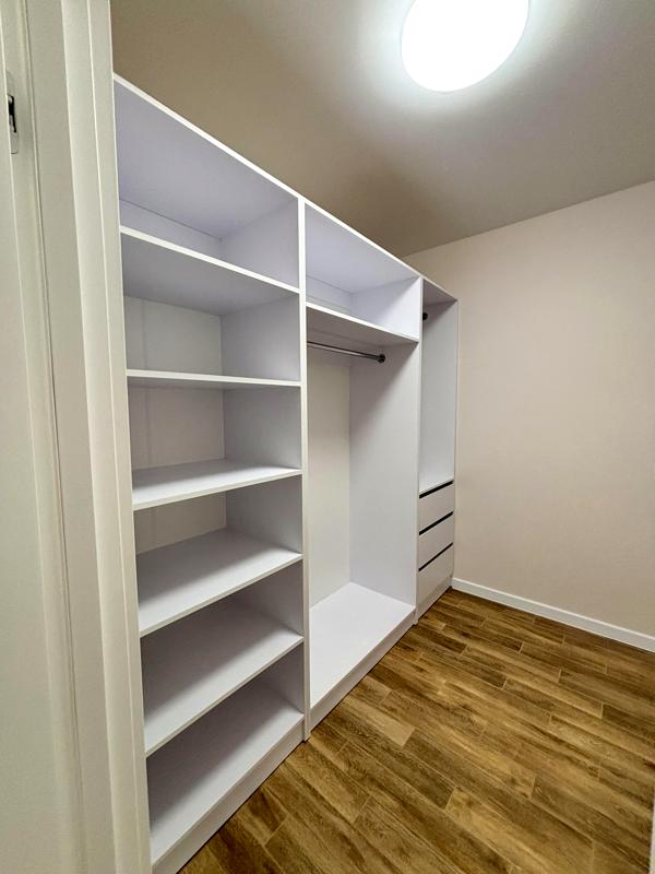 Spacious 1-bedroom apartment near Duck's Lake with modern amenities