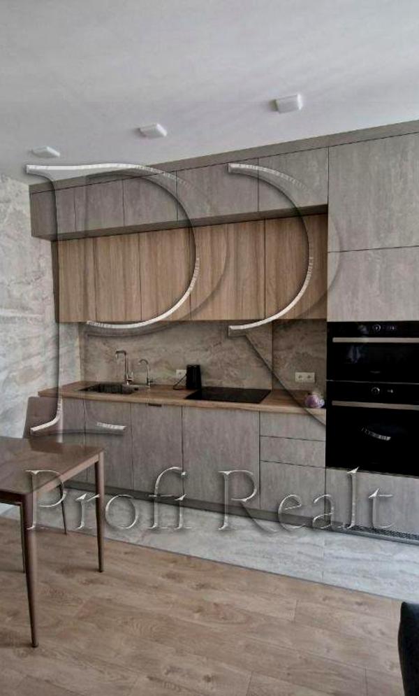 1-Bedroom Studio Apartment in Kakhovska Complex with Modern Design