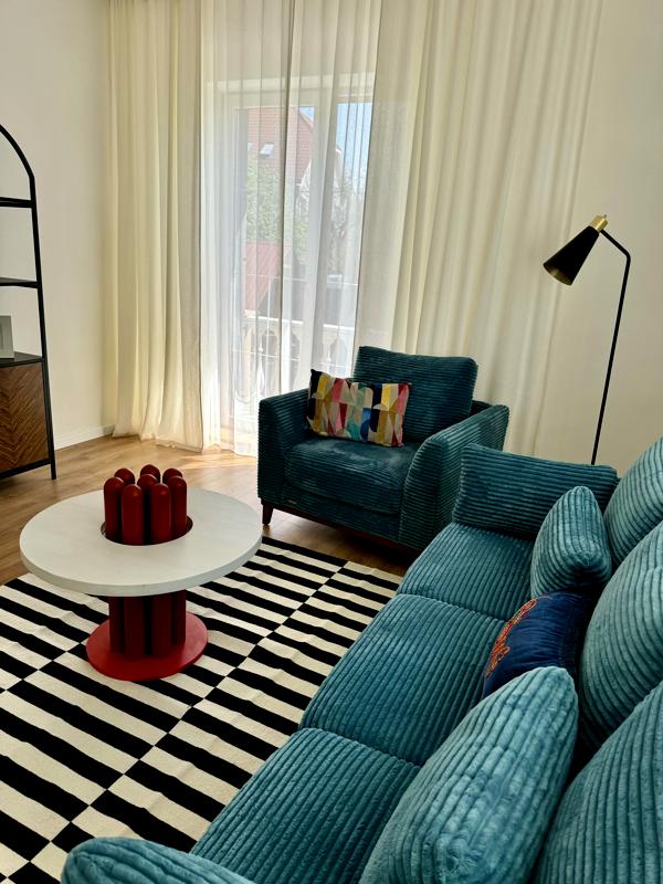 2-Room Apartment Near City Center with Spacious Rooms
