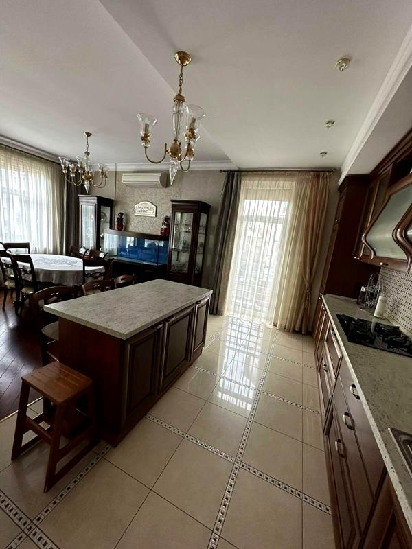 4-Room Spacious Apartment near City Center with Garage and Modern Amenities