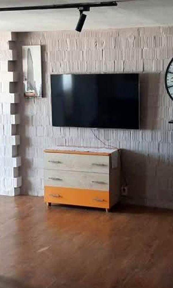 Spacious Apartment on Tairova with Separate Rooms and Studio Kitchen