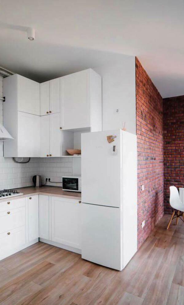 Spacious Apartment near Rynok Square with City Views