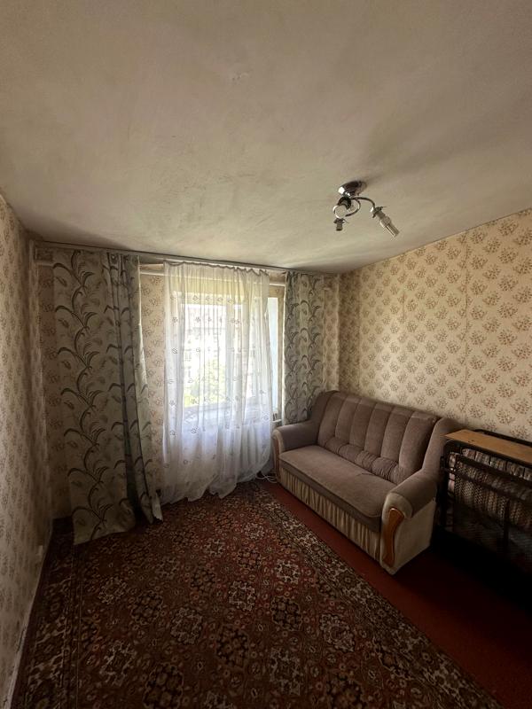 1-Bedroom Apartment near Livoberezhna Metro, Quiet Area