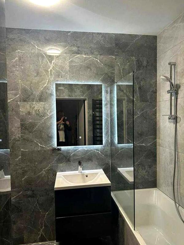 Жаңа ғимараттағы стильді 1 бөлмелі пәтер, 5th Avenue кешені