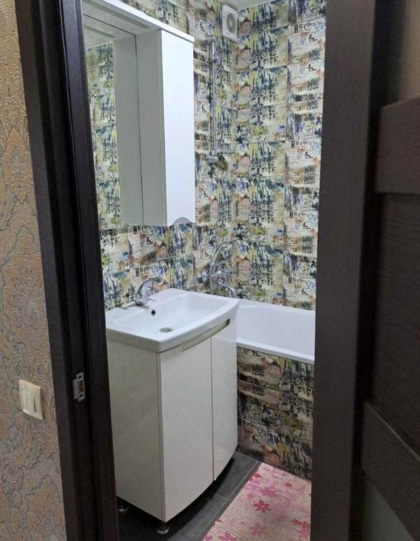 Cozy 1-bedroom apartment near Poznyaki metro, fully equipped