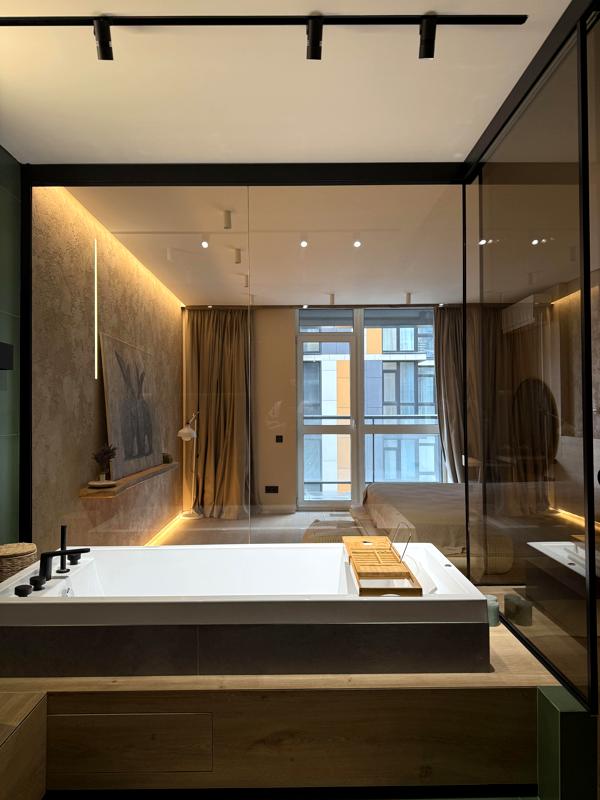 Elite 3-Room Apartment in French Quarter 2 Complex, Pechersk District