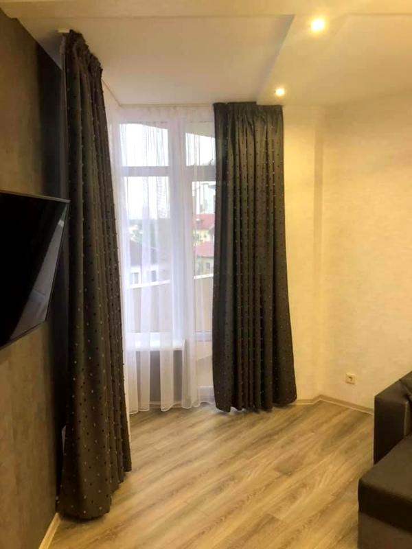 Comfortable 2-Room Apartment in City Center with Modern Amenities