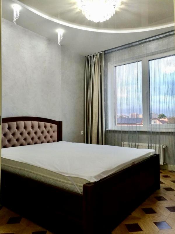 Cozy 1-Bedroom Apartment at 35 Pearl Residential Complex