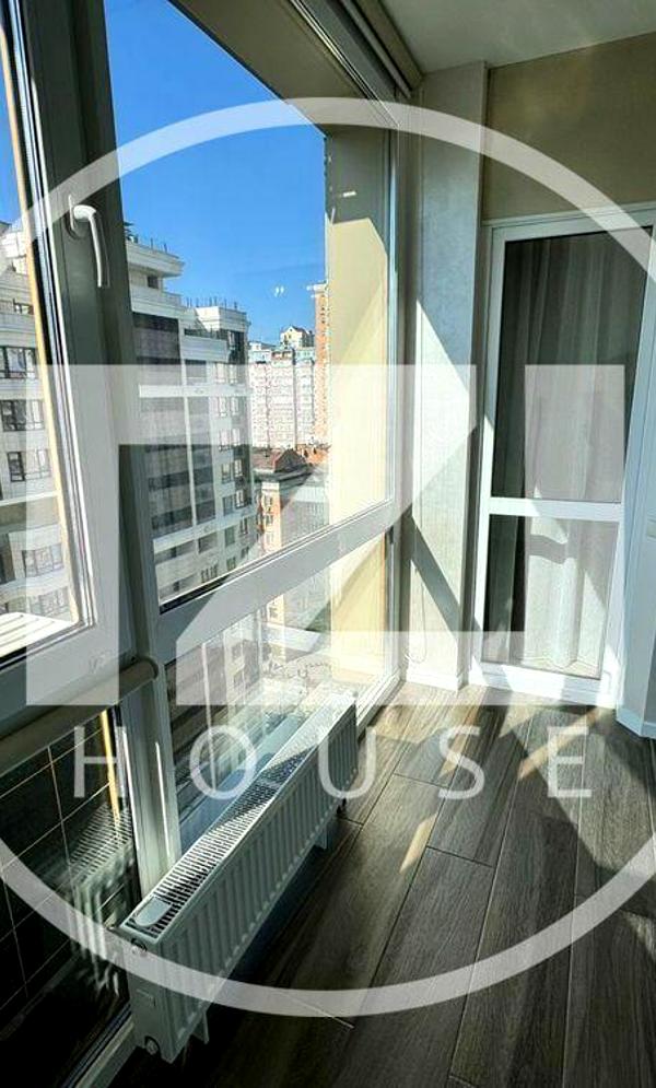 3-Room Stylish Apartment in Hoffmann House with Euro Renovation