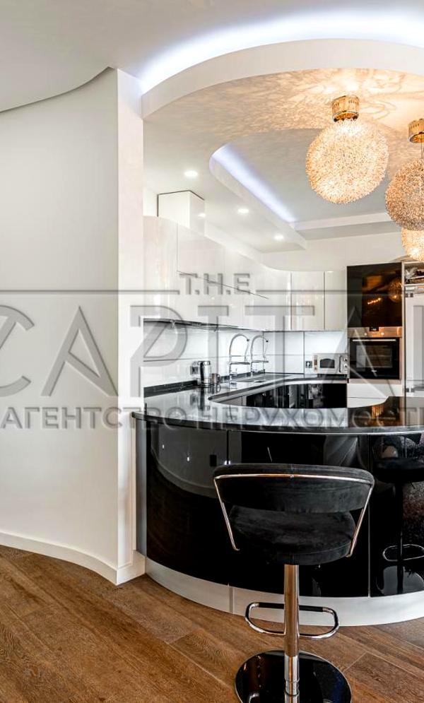 3-Room Apartment in Prestigious Pechersk District, Kyiv