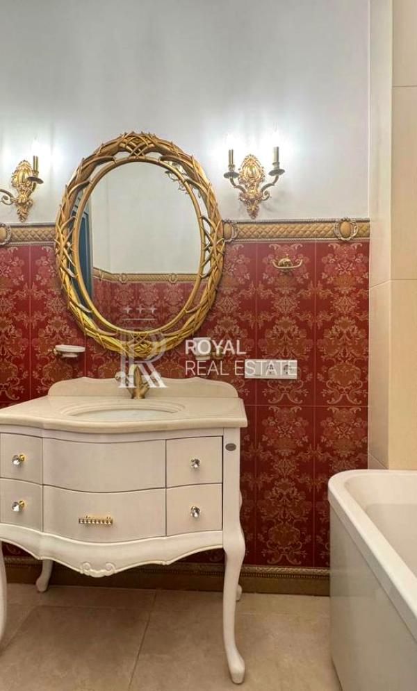 Stylish Apartment on Antonovycha Street, Park Hall Gorky Complex