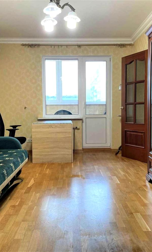 Spacious 2-room apartment near Minska metro with excellent infrastructure