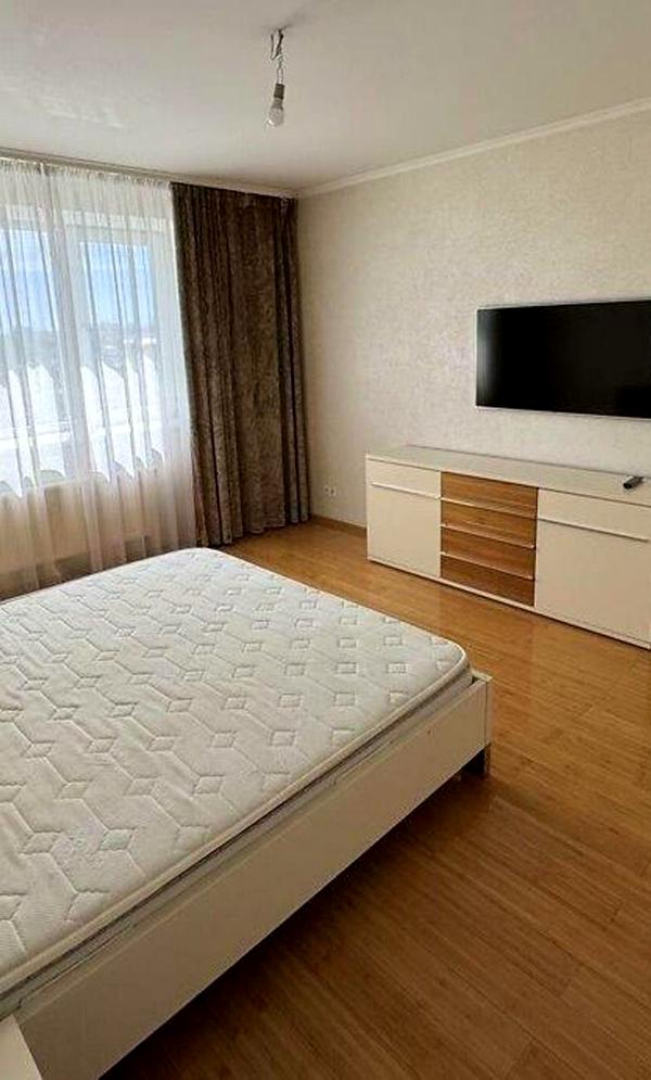 Fully Furnished 2-Room Apartment in Holosiivo Complex