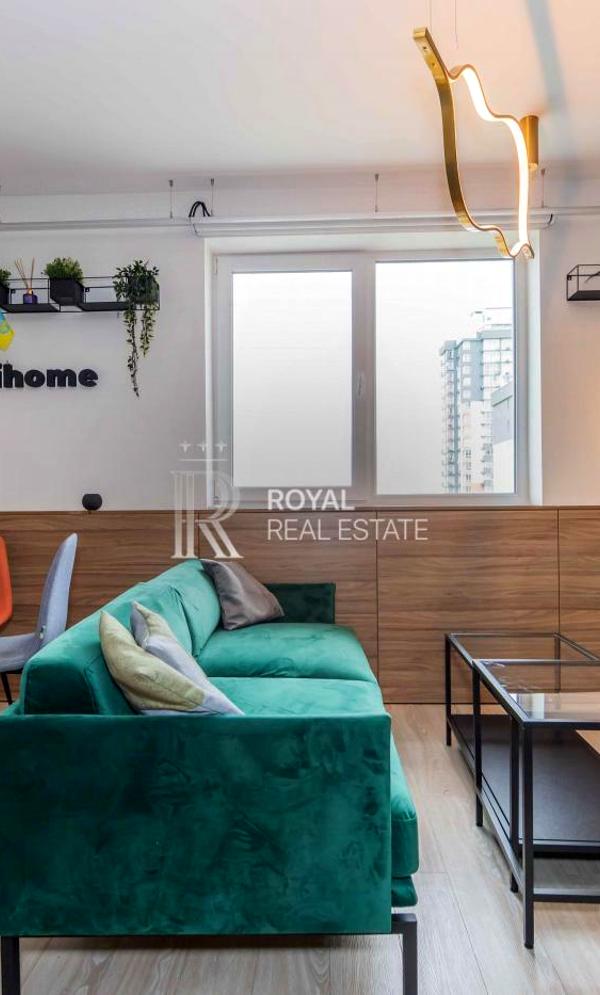 Smart 1-bedroom apartment in Syretski Sady residential complex