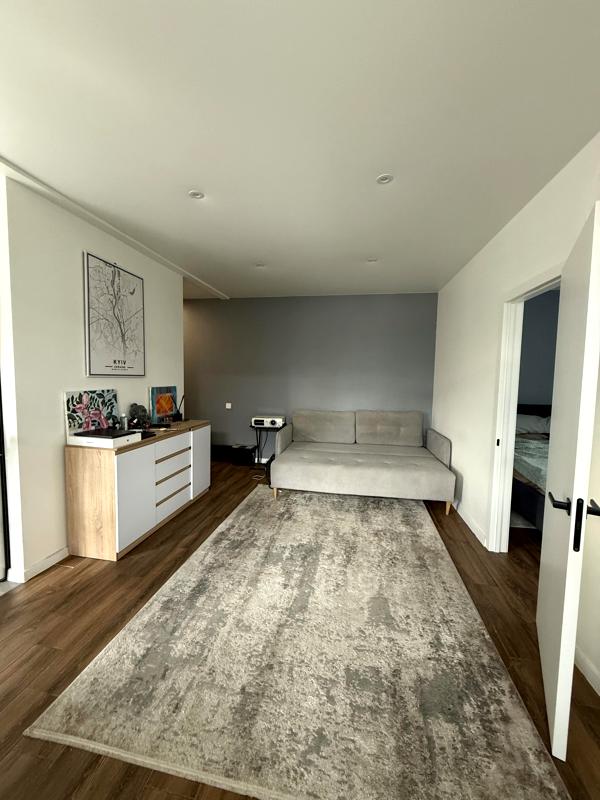 Cozy Bright 2-Room Apartment with Balcony and Modern Design