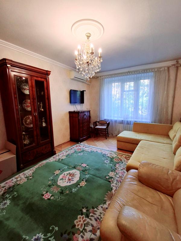 Two-room apartment in Arkadia, brick building, comfortable and warm