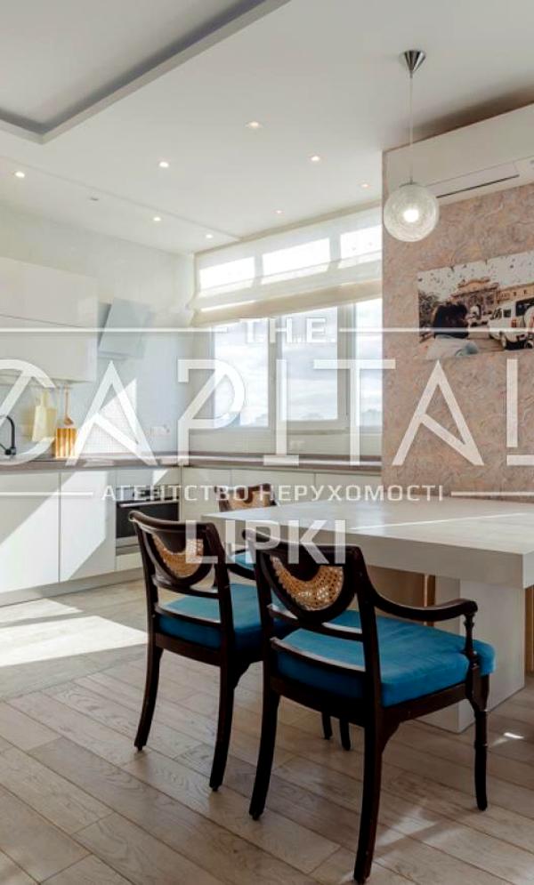 3-Bedroom Luxury Apartment in Novopecherski Lipki Complex