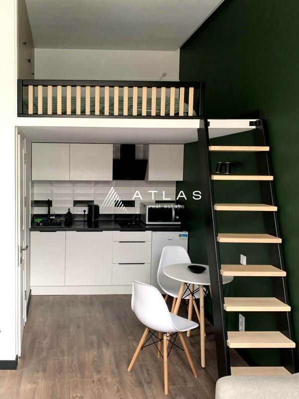 Smart Apartment on Krekhivska Street with Full Amenities
