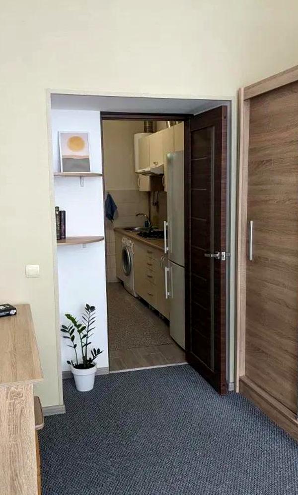 1-Bedroom Apartment in City Center Near Forum Shopping Center
