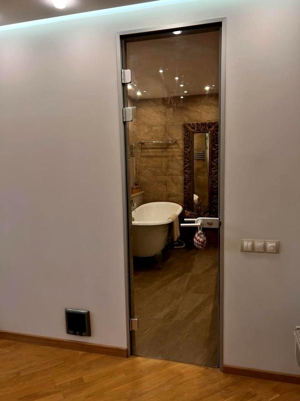 2-Room Apartment in Prestigious Green Island-2 Complex, Shevchenkivskyi District