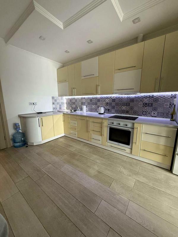 Bright and Spacious 1-Bedroom Apartment in Modern Residential Complex