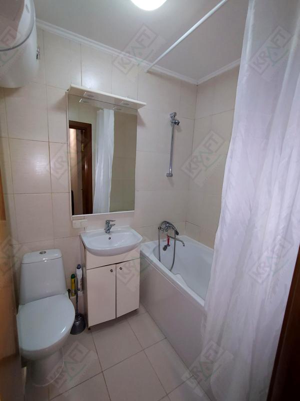 2-Room Apartment near Naukova Metro, 10 Minutes Walk