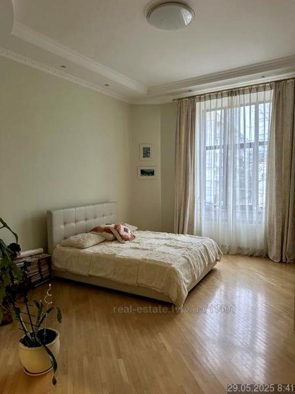Spacious Apartment Near Ekoland with Designer Renovation and Full Amenities