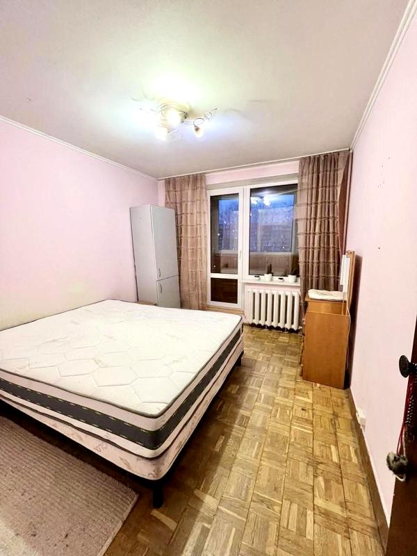 2-room apartment near Obolon with balcony and appliances