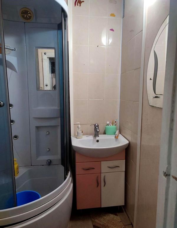Two separate rooms apartment with balcony, suitable for families
