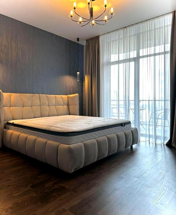 Royal Hall кешеніндегі кең 1 бөлмелі пәтер