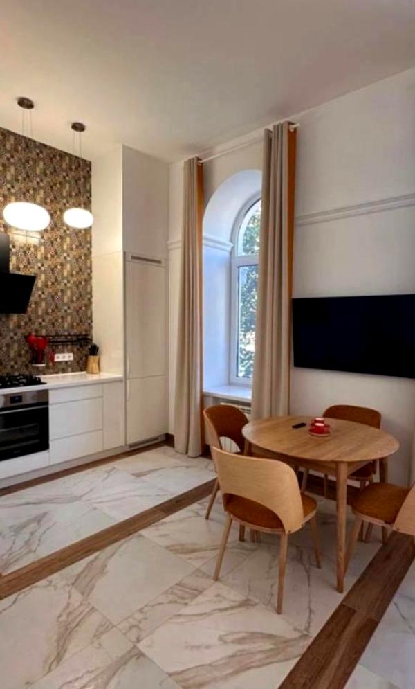 Stylish 2-Bedroom Apartment in Historic Kyiv Location