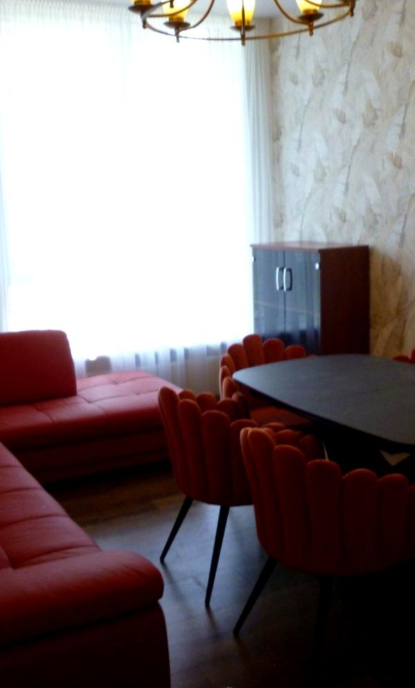 Spacious 2-Room Apartment with Studio Kitchen at 9th Station of Big Fountain