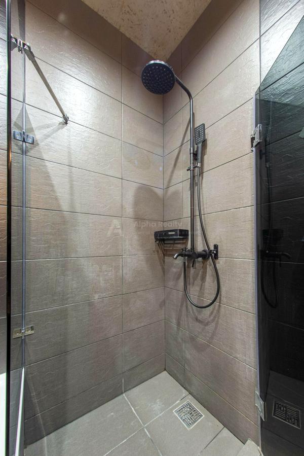 Spacious Loft-Style Apartment in City Center, Royal Tower