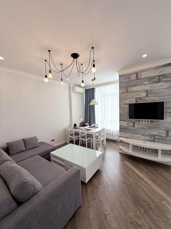 Spacious 2-Bedroom Apartment with Sea View at French Boulevard