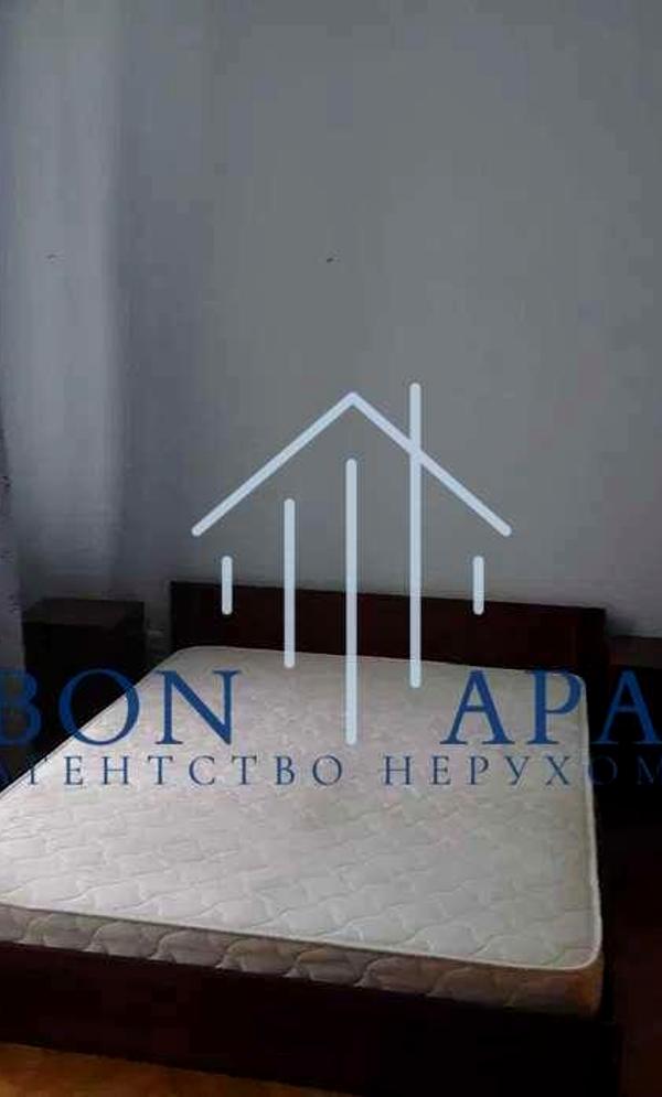 2-room apartment with renovation near Zoloti Vorota and University