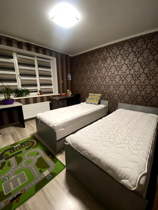 2-Room Apartment in Developed City Area with Full Amenities