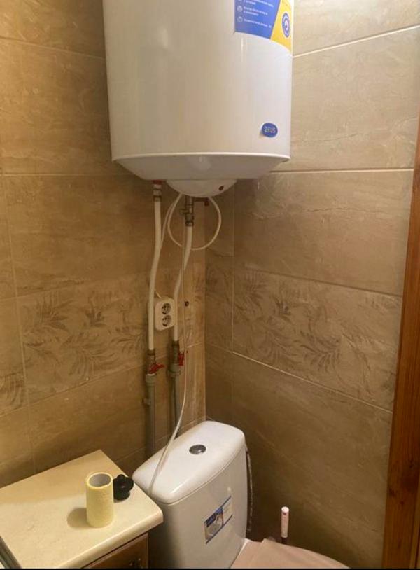 1-Room Apartment in Cheremushki, Cosmonauts Street, Fully Furnished