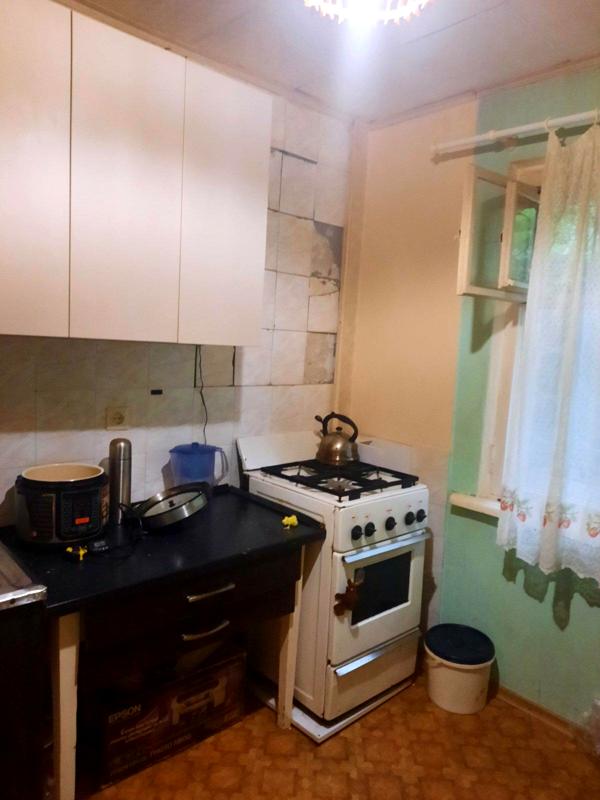 1-Room Apartment on Heroiv Stalinhrada/Marseiska Street