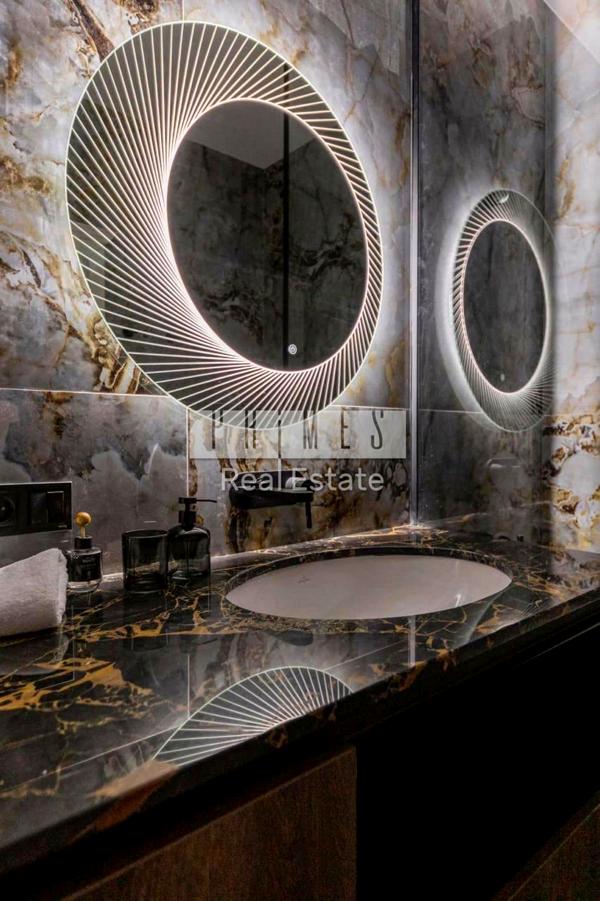 Luxury Apartment in French Quarter 2 Residential Complex, Pechersk District