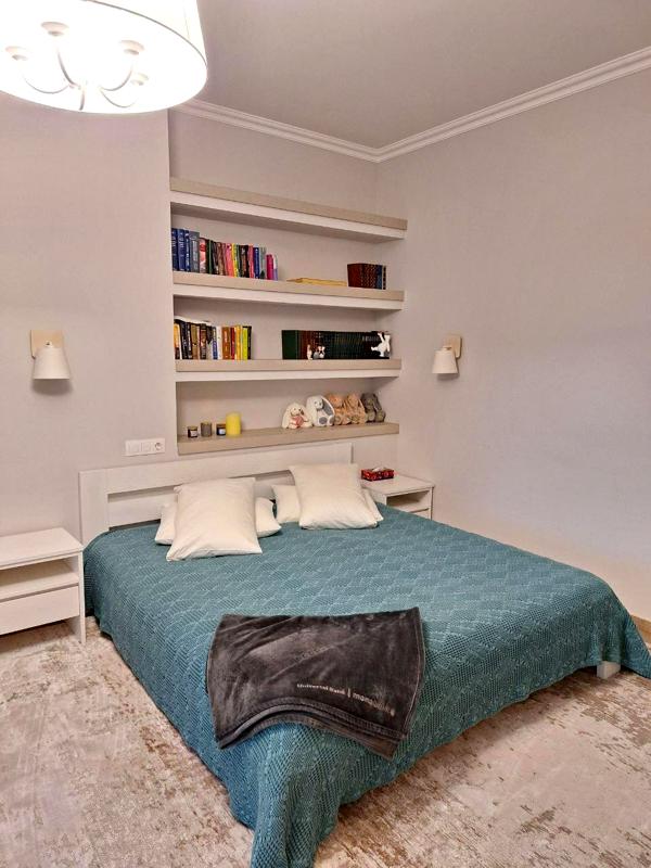 Stylish 2-Room Apartment in Gogoliv Building with Modern Design