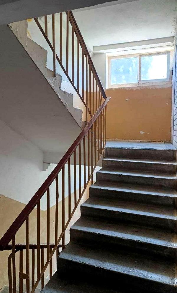 3-Room Apartment near Pravda Cinema, Slobozhanskyi Avenue