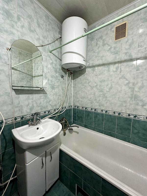 2-Room Apartment in Bortnychi, Yevhen Kharchenko Street