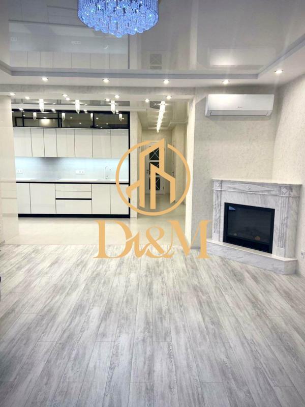 Euro 3-Room Apartment in Seven Complex near Dniprovsky Embankment