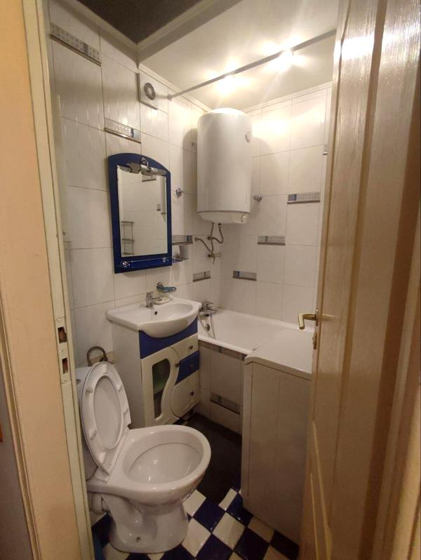 1-Bedroom Apartment near City Center with Modern Amenities